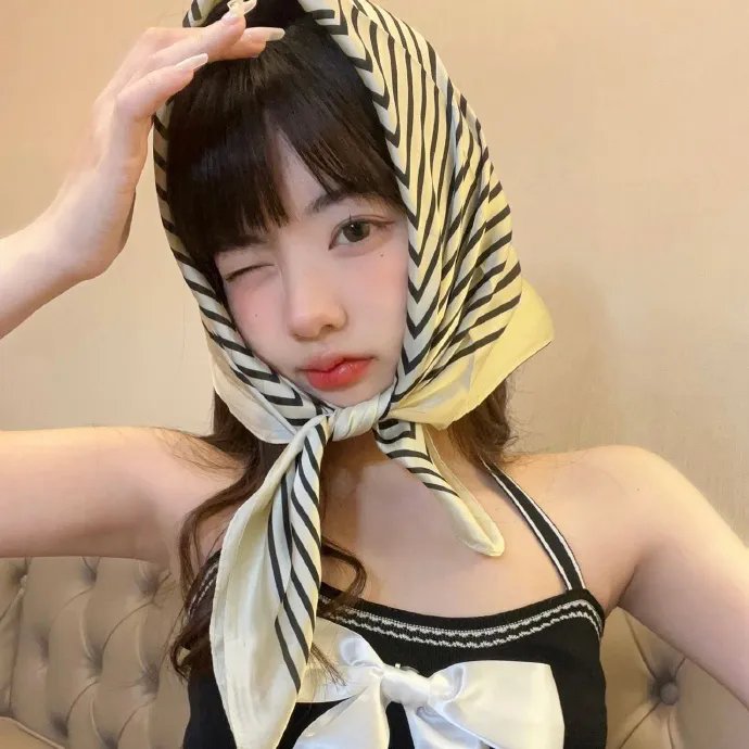珊珊小传